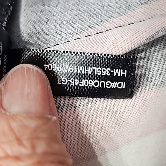 Harve‎ benard women's pull on pants. Medium.  Red, black, and white. Wide leg. - Picture 7 of 7